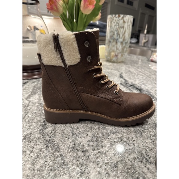 Magellan Outdoor Womens 167844 Faux Suede Leather Fur Lace Up Size 9M Boots - Picture 6 of 13